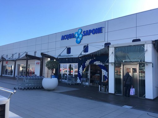 Acqua &amp; Sapone sbarca al Molo 8.44: make up, casa e profumi a disposizione della clientela