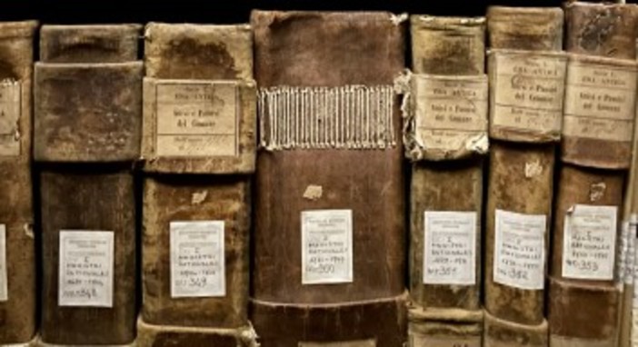 “Domenica di carta” ad Albenga: viaggio nell'Archivio Storico Ingauno per riscoprire la vita medievale “Domenica di carta” ad Albenga: viaggio nell'Archivio Storico Ingauno per riscoprire la vita medievale