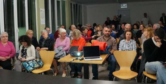 Problema viabilità: 70 persone alla prima riunione del Comitato "Albisola Vivibile" Problema viabilità: 70 persone alla prima riunione del Comitato "Albisola Vivibile"