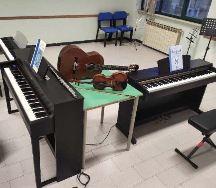 “Concerto degli Auguri”, si esibiscono gli alunni del Percorso ad Indirizzo Strumentale dell’Istituto Comprensivo di Cairo “Concerto degli Auguri”, si esibiscono gli alunni del Percorso ad Indirizzo Strumentale dell’Istituto Comprensivo di Cairo