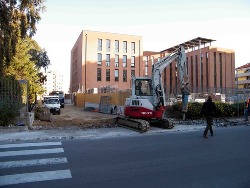 Albenga, partono i lavori per la costruzione della traversa di via Milano