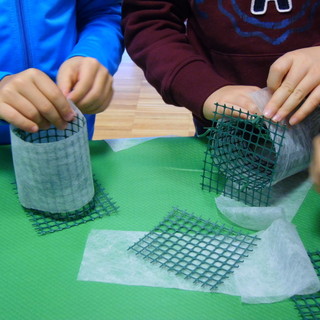 Savona, a lezione di compostaggio con ATA: gli studenti imparano a riciclare i rifiuti organici