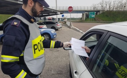 Feste di fine anno con zone rosse e qualche concessione: ecco il calendario predisposto per limitare i contagi Feste di fine anno con zone rosse e qualche concessione: ecco il calendario predisposto per limitare i contagi