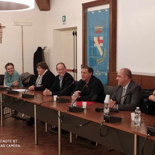 Tre comuni uniti per presentare l’offerta formativa dei plessi del comprensivo Andora-Laigueglia Tre comuni uniti per presentare l’offerta formativa dei plessi del comprensivo Andora-Laigueglia