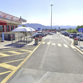 Aggredisce la compagna all'autogrill di Ceriale: turista milanese "ammonito" dal questore di Imperia