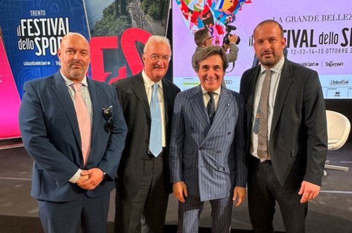 Giro d'Italia. Andora abbraccia il sogno Rosa. Il vicesindaco Paolo Rossi: "Emozionati, ma pronti a vivere una giornata memorabile" Giro d'Italia. Andora abbraccia il sogno Rosa. Il vicesindaco Paolo Rossi: "Emozionati, ma pronti a vivere una giornata memorabile"