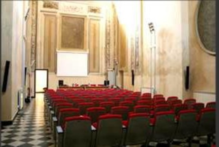 Vaccini Covid, Albenga mette a disposizione l'auditorium San Carlo per la campagna vaccinale
