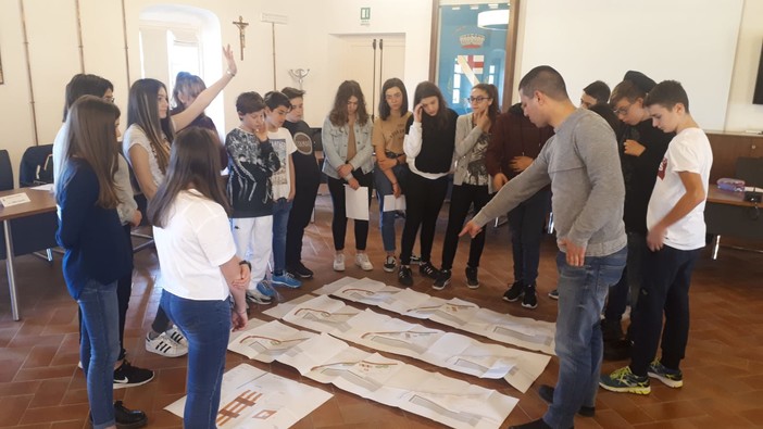 Andora: un’aula all’aria aperta per la scuola di via Cavour diverrà realtà grazie al progetto donato da un benefattore