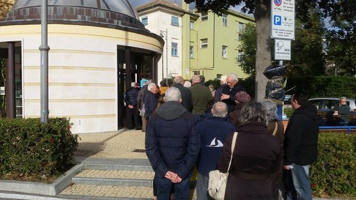 Albissola Marina: al via il nuovo sistema di raccolta differenziata, tra code e proteste