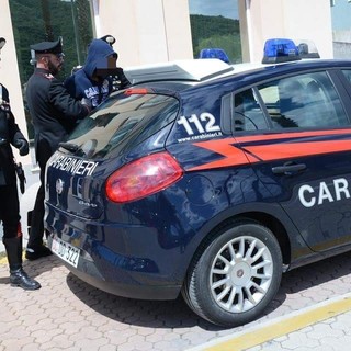 Arresto per violenza sessuale e tentato furto in viale Pontelungo ad Albenga