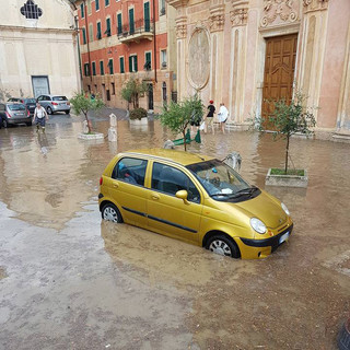 Il maltempo si abbatte su Finale Ligure: disagi alla viabilità (FOTOgallery)