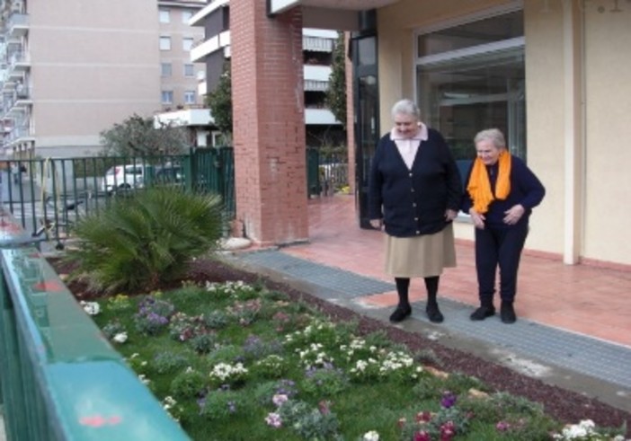 Albenga, la mensa del centro anziani trasferita al Trincheri