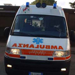 Albenga: uomo in escandescenza assale la sede della Croce Bianca