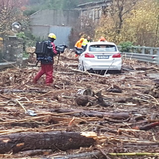 Albenga, diversi disagi a causa della mareggiata (FOTO) Albenga, diversi disagi a causa della mareggiata (FOTO)
