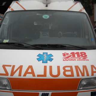 Incidente all'altezza dell'allacciamente A6-A10: un ferito al San Paolo