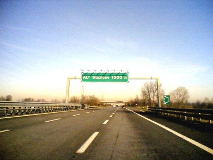 Autostrada A6: chiuso per sei mesi il raccordo autostradale di Fossano Autostrada A6: chiuso per sei mesi il raccordo autostradale di Fossano