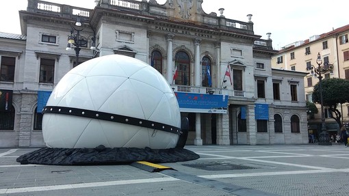 "Marziani contro derivati", le tre notizie del giorno per la cultura a Savona secondo "Liguritutti": "Da commedia a farsa"