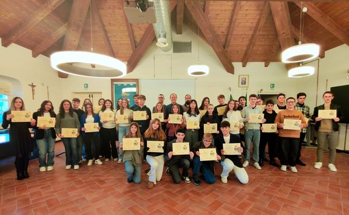 Andora festeggia i suoi studenti meritevoli di scuole medie e superiori Andora festeggia i suoi studenti meritevoli di scuole medie e superiori