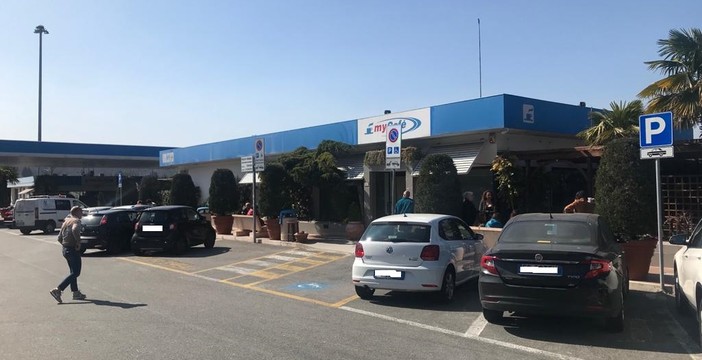 Il pasticciaccio brutto del decreto "Chiudi autogrill" diventa un punto a favore per i gestori della Torino-Savona