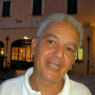 A Finale Ligure lo scrittore Armando D'Amaro presenta "Nero Dominante, Genova 1938"