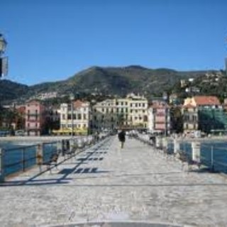 Alassio, lavori pubblici: il Pd "Villani burattino di Melgrati"