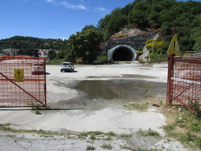 Aurelia Bis, cancelli aperti ma la fatidica data per la ripartenza non è rispettata. Garbarini e Berlangieri: "Chiederemo di nuovo conto"