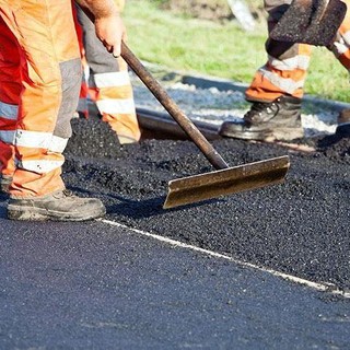 Tovo San Giacomo, restyling per numerose strade comunali: al via i lavori di asfaltatura