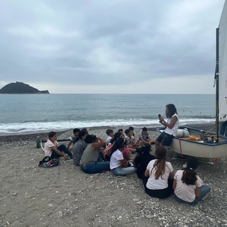 Gli alunni della primaria di Albenga a lezione “di mare” dagli esperti della Lega Navale Gli alunni della primaria di Albenga a lezione “di mare” dagli esperti della Lega Navale