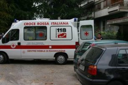Celle Piani: scontro tra un furgone e una moto