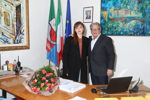 Carcare consegna le "Chiavi della Città" ad Annalisa, regina indiscussa del pop italiano Carcare consegna le "Chiavi della Città" ad Annalisa, regina indiscussa del pop italiano
