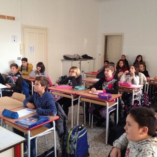 Pericoli del web, i genitori di Andora vanno a scuola per imparare a difendere i loro figli Pericoli del web, i genitori di Andora vanno a scuola per imparare a difendere i loro figli