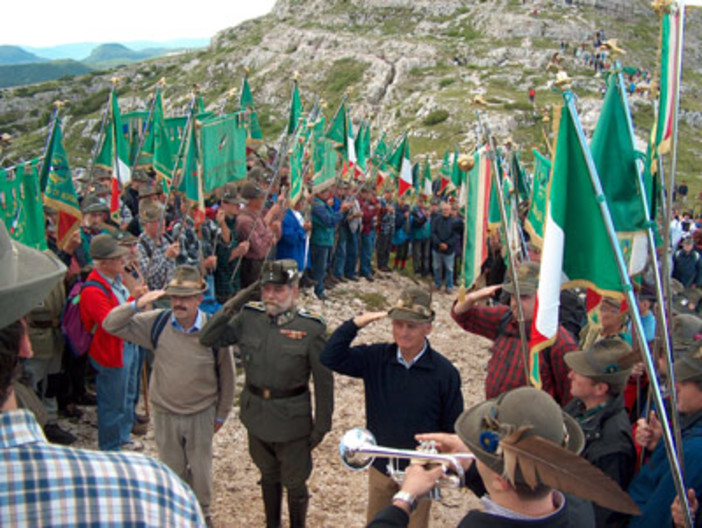 Ad Albisola una mostra che celebra gli Alpini