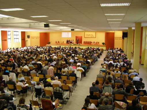 Quattromila delegati della Liguria al congresso dei Testimoni di Geova sul tema &quot;L’amore non viene mai meno&quot;