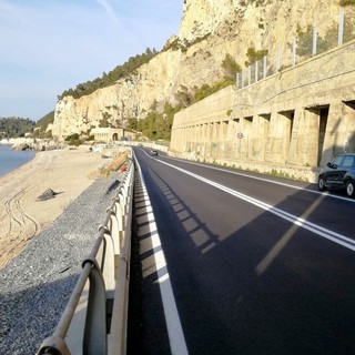 Ultimati i lavori di consolidamento della scarpata a mare lungo la via Aurelia a Finale Ligure