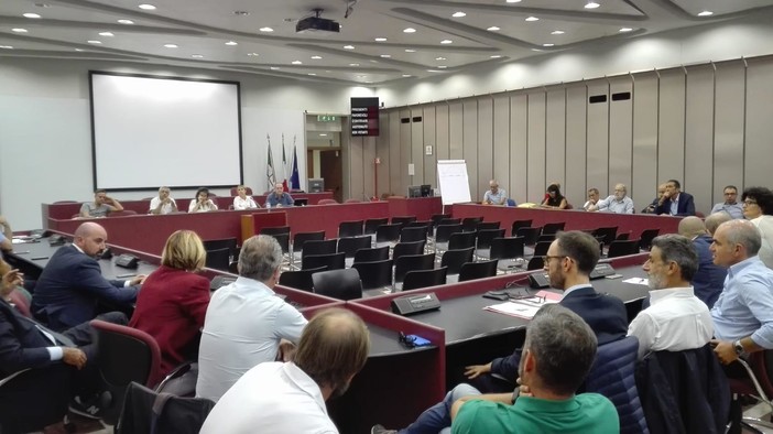 Ato idrico del savonese: fumata bianca dall’assemblea dei sindaci per arrivare al gestore unico