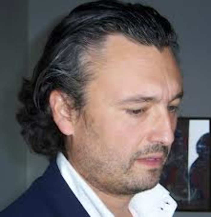 Gradi (+ Europa): "Treno regionale veloce Genova-Ventimiglia senza bagni funzionanti: roba da terzo mondo"