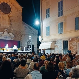 Albenga d’Autore 2025: otto giorni di cultura, musica e grandi ospiti nel cuore della città