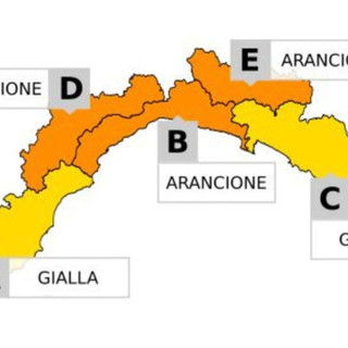 Maltempo nel savonese: allerta gialla e arancione per temporali forti, venerdì prevista mareggiata