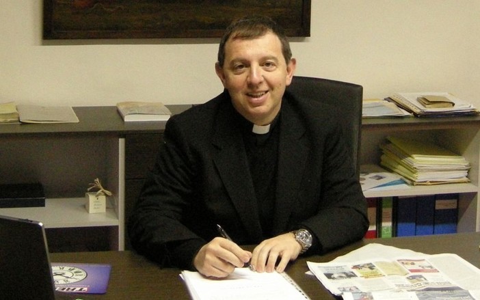 Istituzione del tribunale interno alla Diocesi di Ventimiglia-Sanremo, venerdì Mons. Suetta all’incontro con Papa Francesco Istituzione del tribunale interno alla Diocesi di Ventimiglia-Sanremo, venerdì Mons. Suetta all’incontro con Papa Francesco