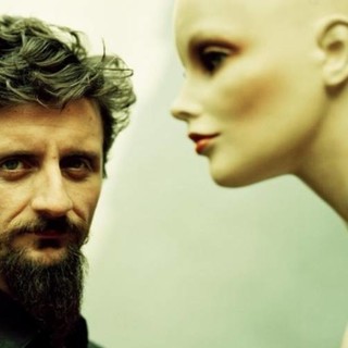 Albissola Marina: Ascanio Celestini presenta il libro “Io cammino in fila indiana”