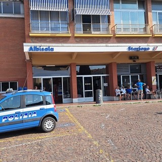 Investito da un treno ad Albisola, la vittima è Simone Scarrà Investito da un treno ad Albisola, la vittima è Simone Scarrà