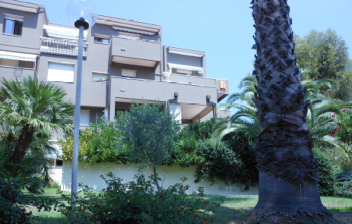 Ultimi giorni per aggiudicarsi il "Condominio Armida" a Pietra Ligure