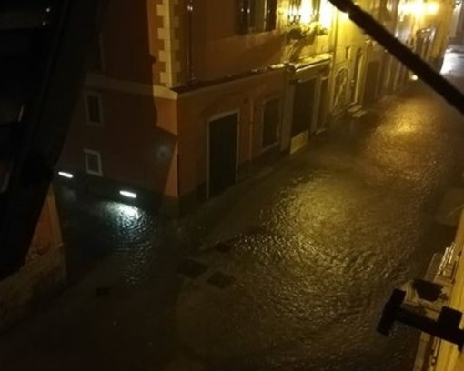 Maltempo, esondati i rii San Rocco (Ceriale) e Fasceo (Albenga): disagi diffusi ma contenuti