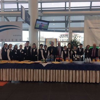 Nell'immagine di repertorio: uno dei pranzi curati dall'Alberghiero per la Questura di Savona