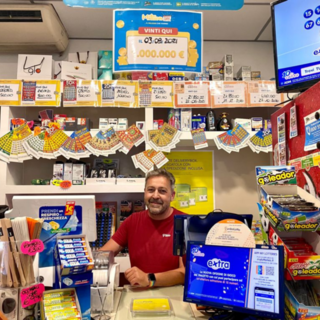 1 milione di euro vinti ad Albenga con il Million Day: la fortuna alla tabaccheria Siri 1 milione di euro vinti ad Albenga con il Million Day: la fortuna alla tabaccheria Siri