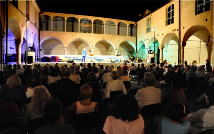 A Finale mercoledì spettacolo a favore del canile