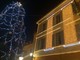 Si illumina l'albero di Natale ad Albenga