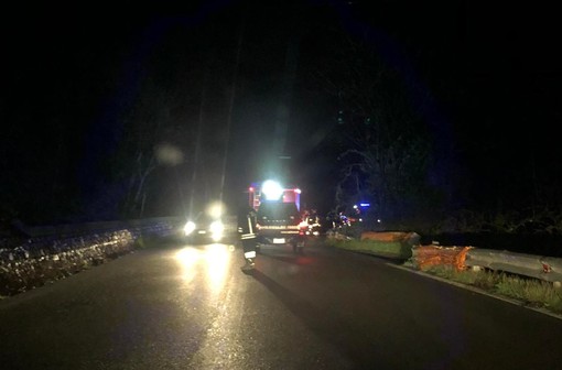 Auto ribaltata sulla Sp 29 del Cadibona: un codice giallo al San Paolo (FOTO) Auto ribaltata sulla Sp 29 del Cadibona: un codice giallo al San Paolo (FOTO)