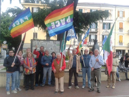 Tanti ospiti a Radio ANPI a Finale Ligure contro i recenti gesti di Forza Nuova a Savona