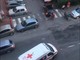 Savona, auto parcheggiata blocca ambulanza davanti all'ex clinica Riviera (VIDEO)